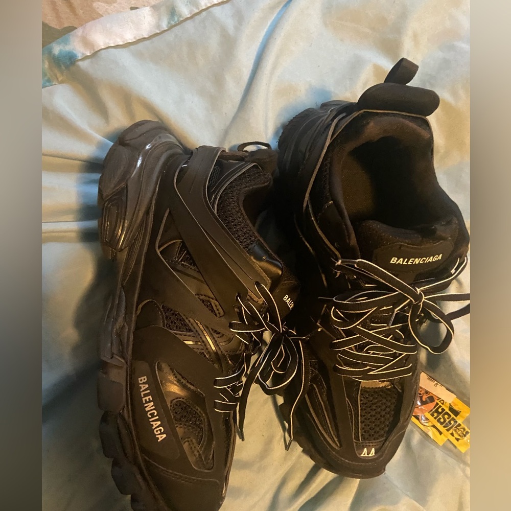 balenciaga tracks size 10